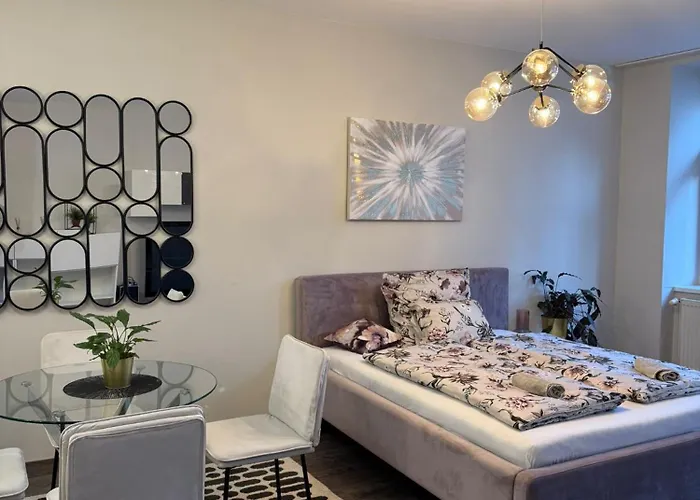 Need Is Love1 * Pozsony